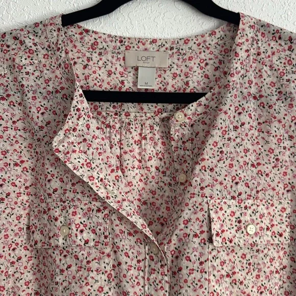 ❗️SOLD❗️LOFT Women's Floral Blouse - Red and White - Picture 2 of 5
